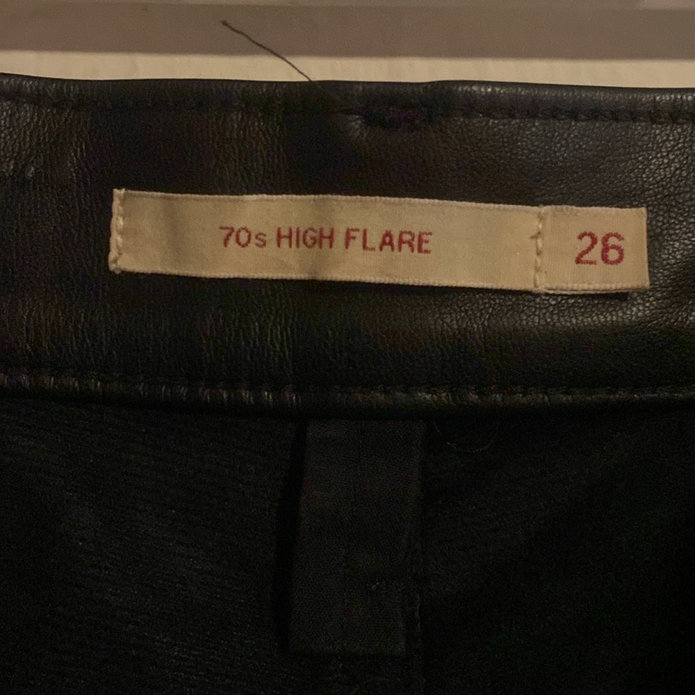 Elegant Black Leather Women's Levi’s - Picture 4 of 5
